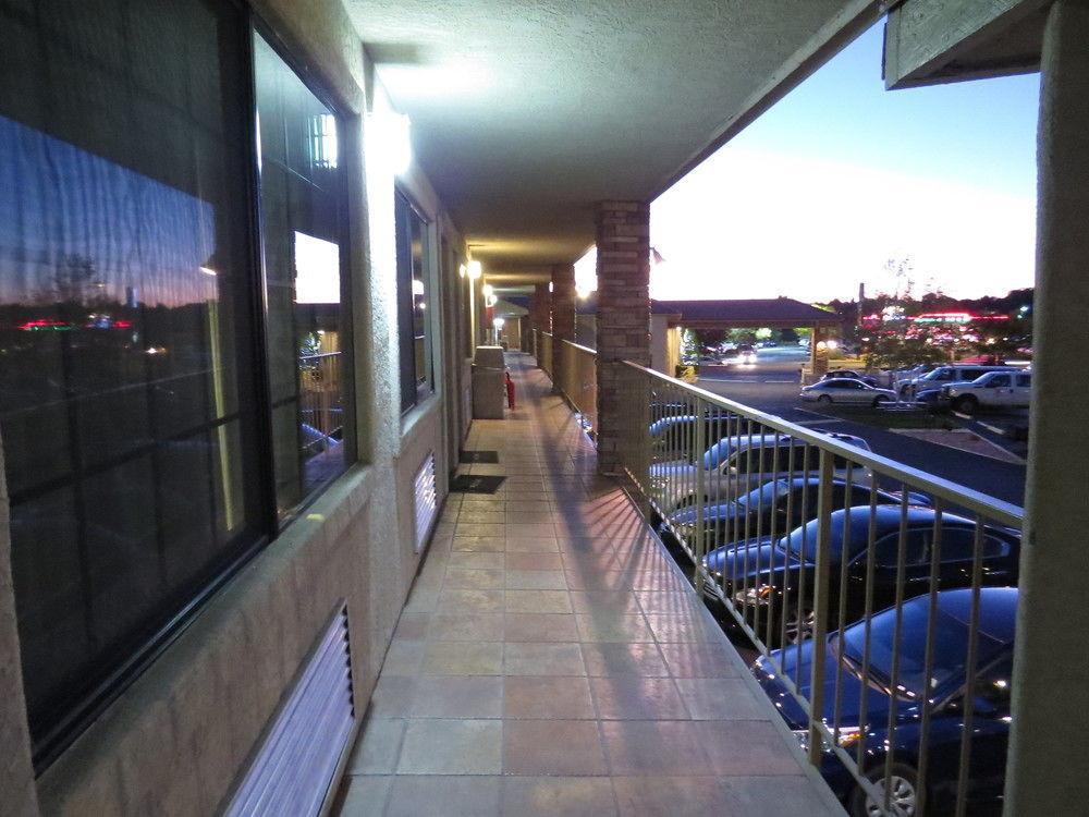 Days Inn By Wyndham Grand Junction Exterior photo